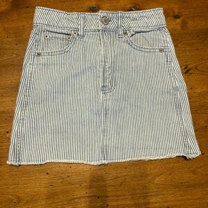 Gap skirt size 7.